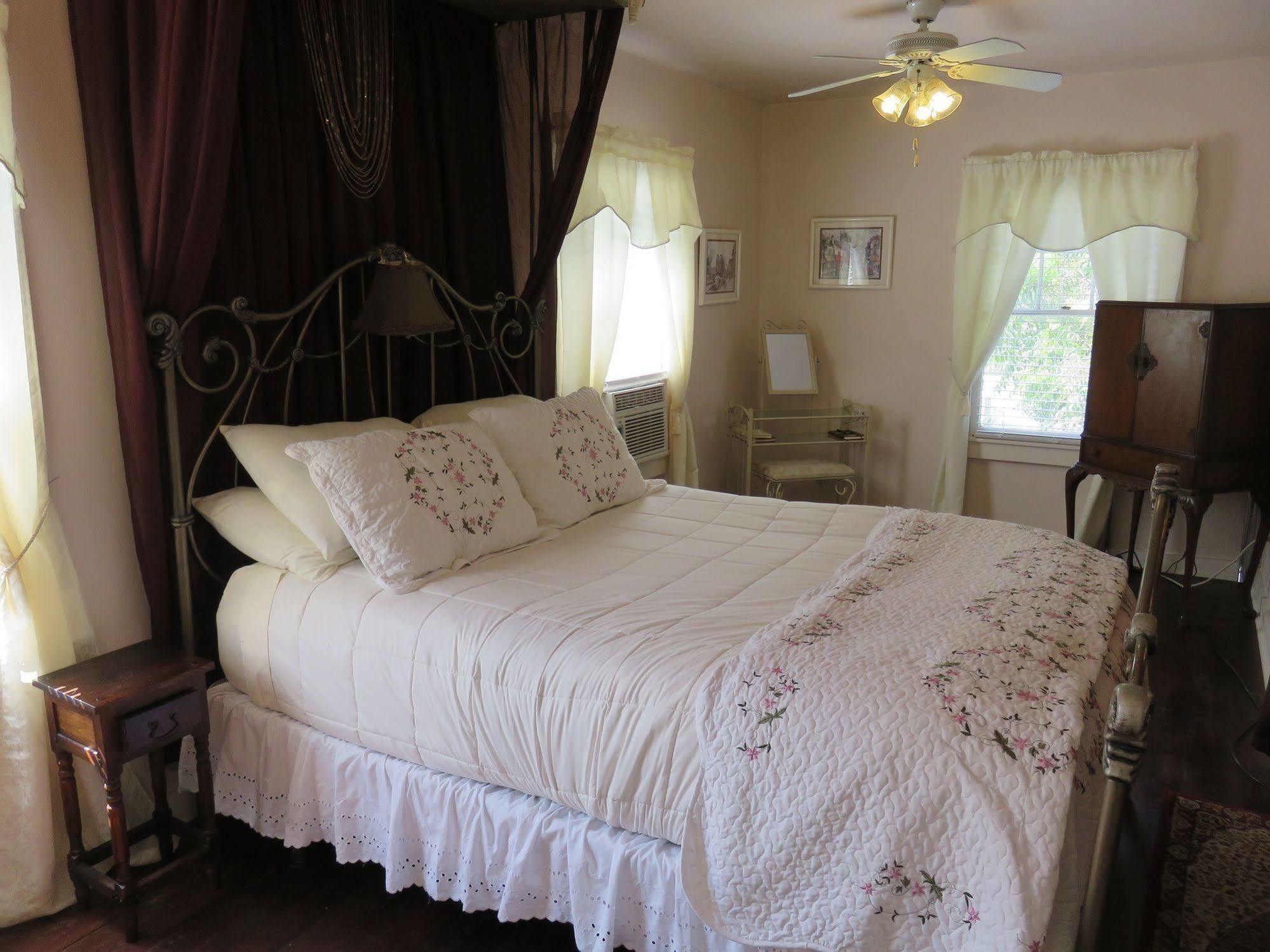Avenue O Bed And Breakfast Galveston Eksteriør bilde